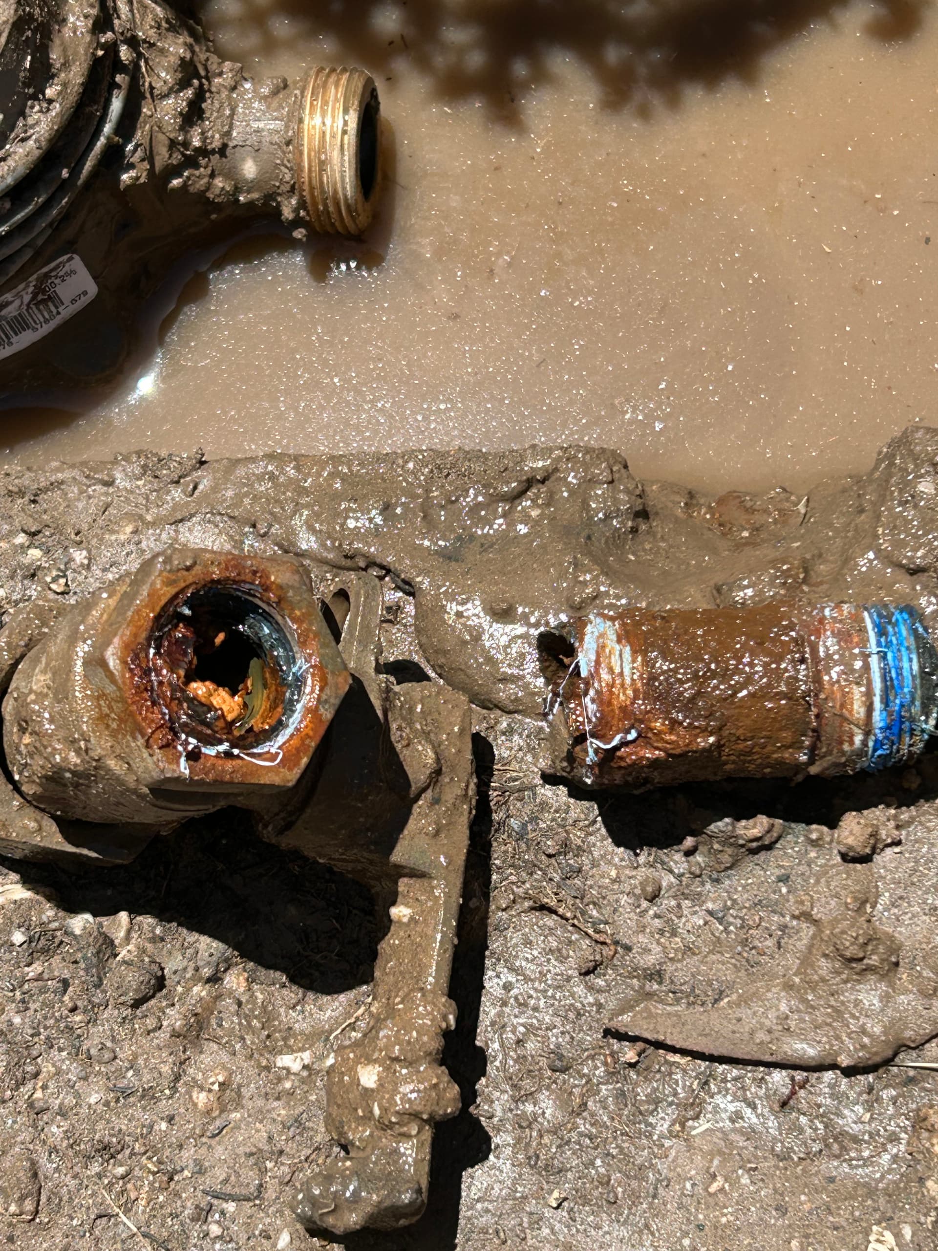 Gallery photos for Underground Pipe Leak Repair at the Meter Box: Image #3