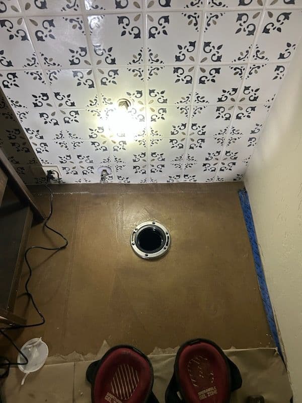 Gallery photos for Efficient Bathroom Upgrade with New Toilet Installation: Image #1