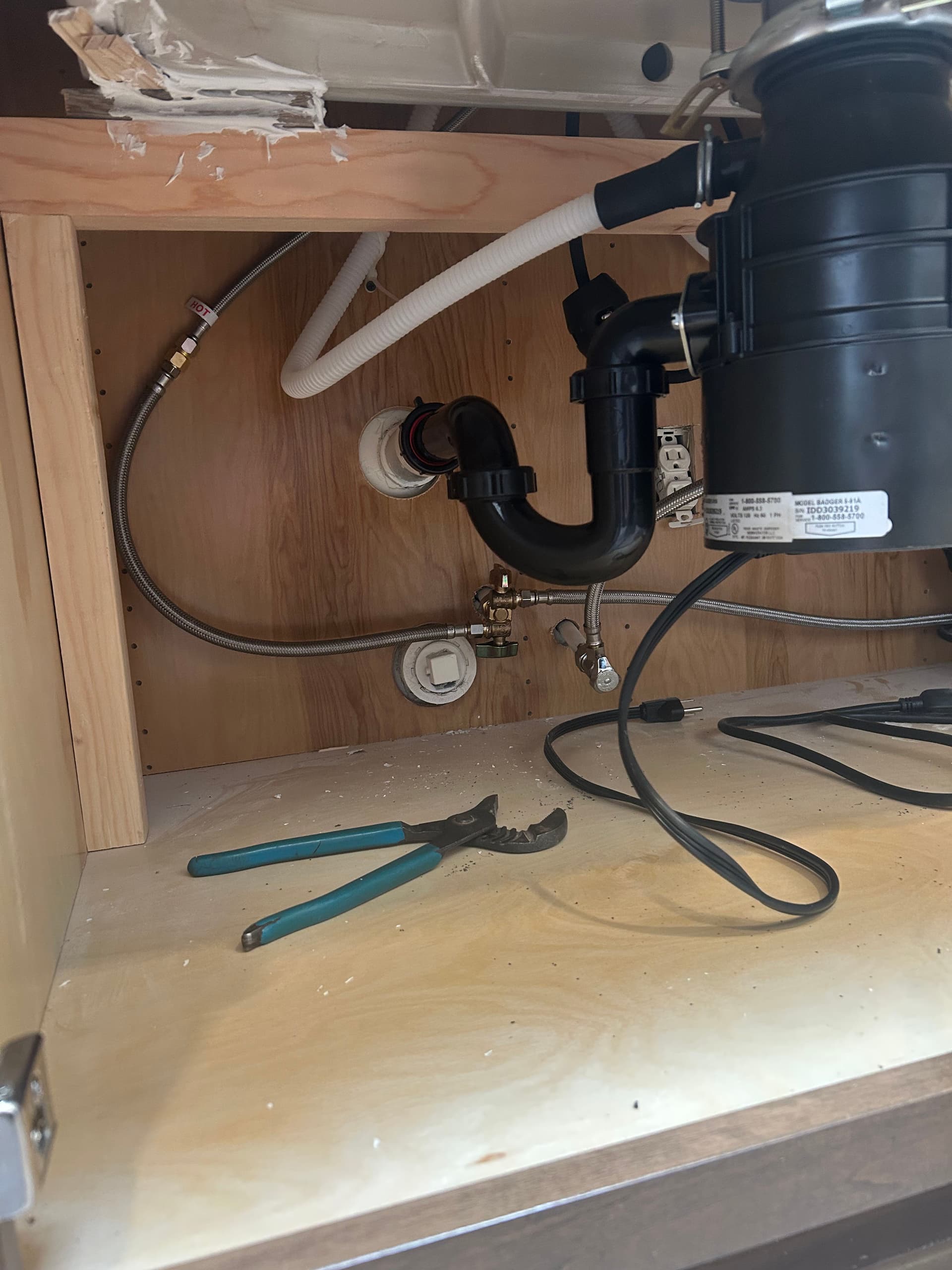 Gallery photos for Kitchen Plumbing Overhaul with Copper Highlights: Image #5